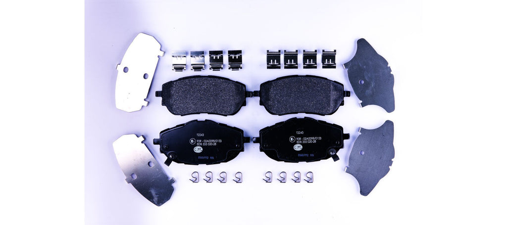 PASTIGLIE FRENO  ANTERIORE TOYOTA AURIS (_E18_) AURIS TOURING SP